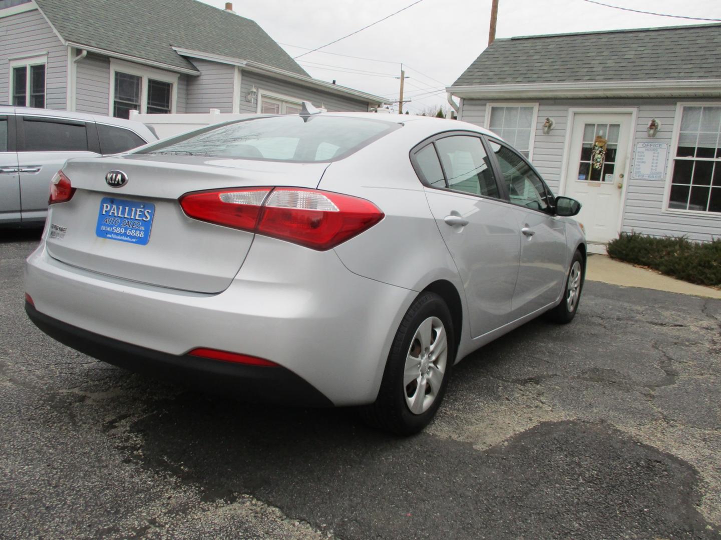 2015 SILVER Kia Forte (KNAFX4A62F5) , AUTOMATIC transmission, located at 540a Delsea Drive, Sewell, NJ, 08080, (856) 589-6888, 39.752560, -75.111206 - Photo#8